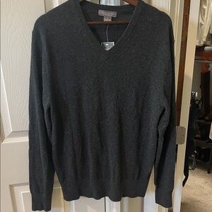 Men's dark grey/black V-Neck 100% cashmere sweater large nwt